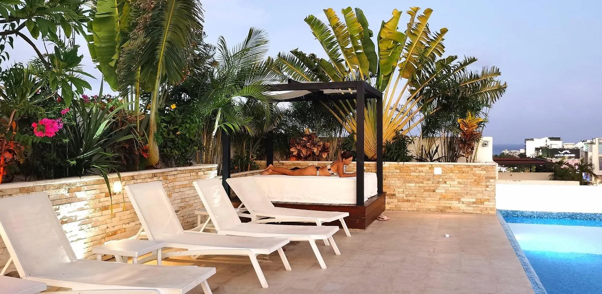 The City Condos By Menesse Playa del Carmen Mexiko