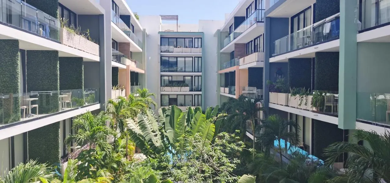 Penzion The City Condos By Menesse Playa del Carmen